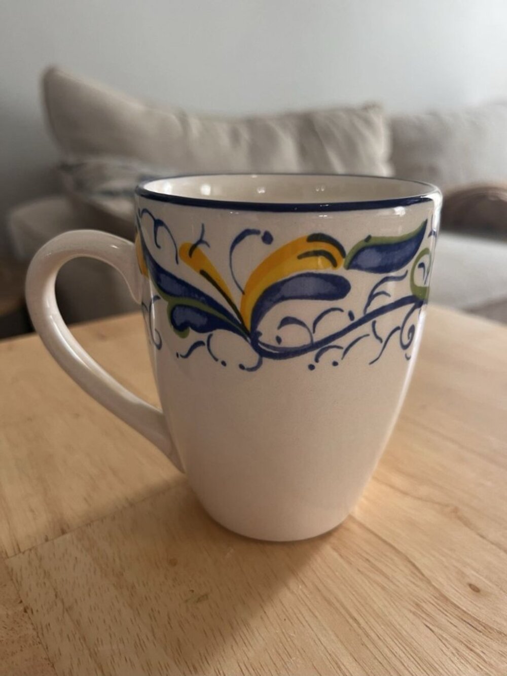 CMG Ceramic Portugese Coffee Mug Floral Scroll Valencia Retired Glazed Hand Pain